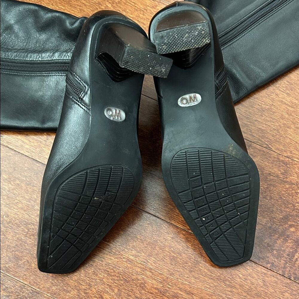 Caressa Sleek Retro 90s Black Leather Heeled Boots with Square Toes, Size 6 - Picture 16 of 16